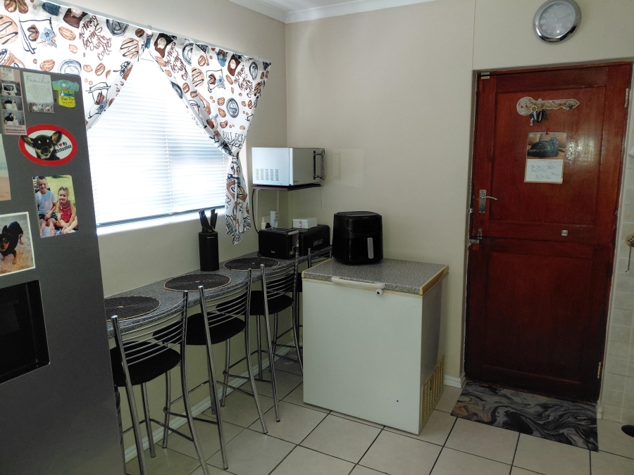 2 Bedroom Property for Sale in Campher Park Eastern Cape